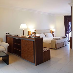 Suites & Residence Hotel